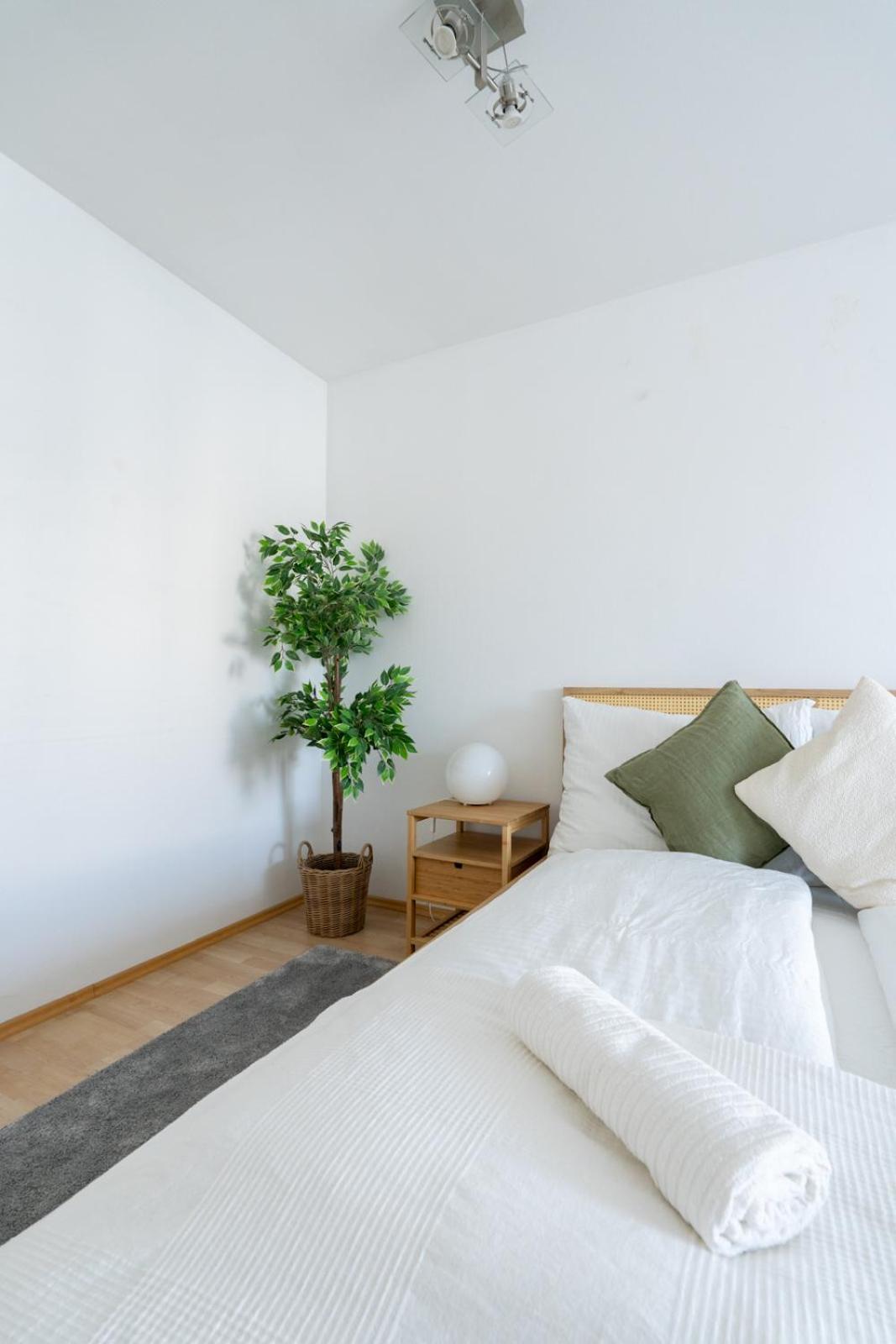 Two Bedrooms - 85 Squaremeters - 4 Min To U6 Dresdner Str Vienne Extérieur photo